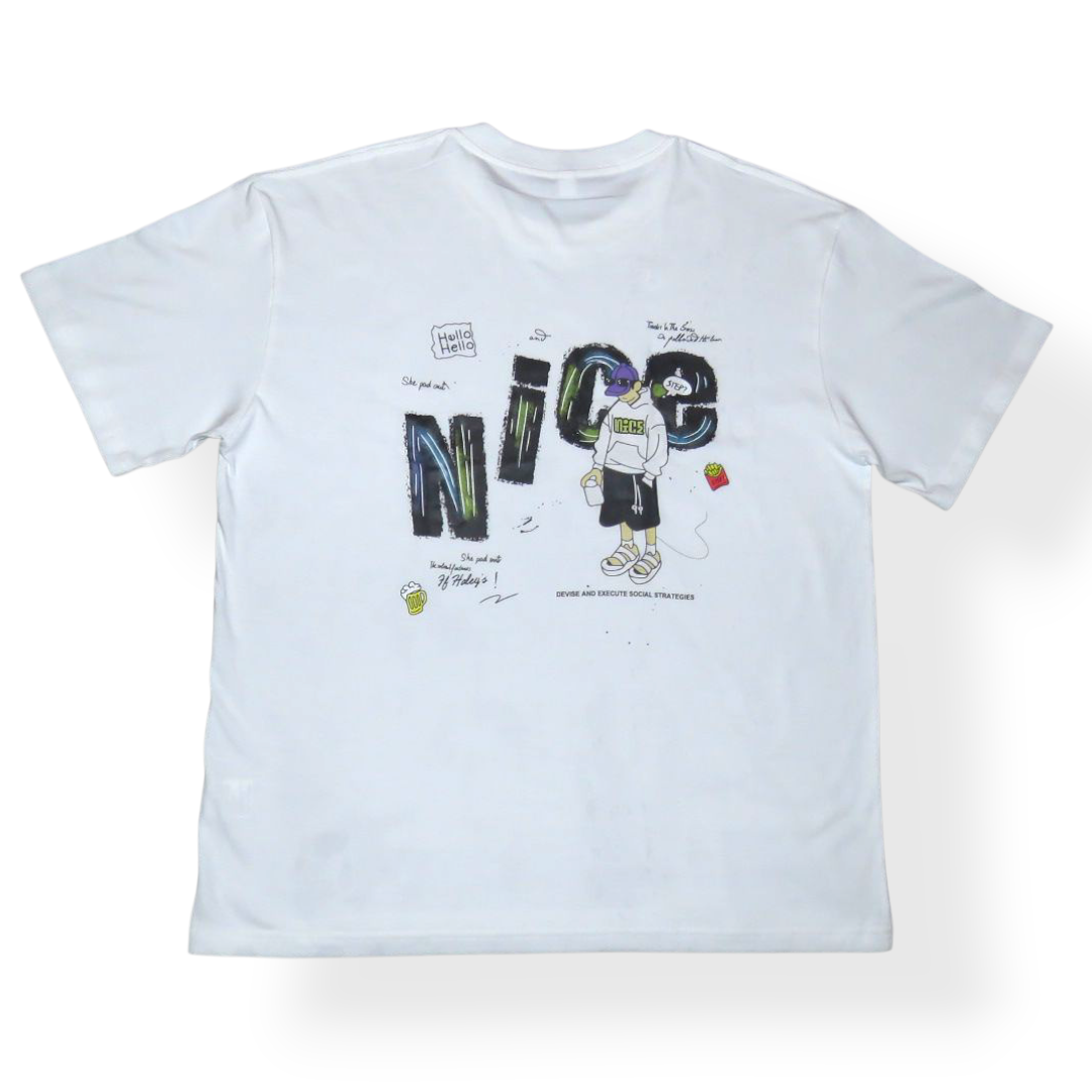 Camiseta Oversize "Nice" - White Edition